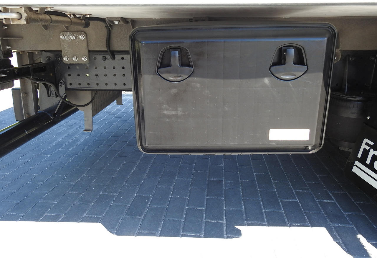 Camión frigorífico MAN TGL 10.180 REGRIGERATOR BOX -20*C 11 PALLETS POWER SUPPLY 230V AIR CONDITIONING PNEUMATICS TWIN WHEELS  180HP: foto 28