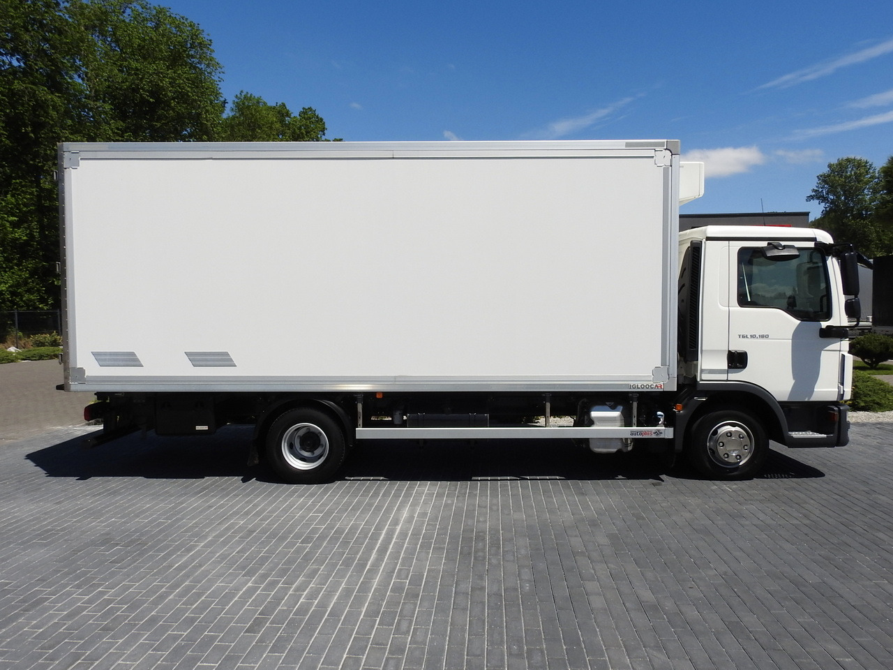 Camión frigorífico MAN TGL 10.180 REGRIGERATOR BOX -20*C 11 PALLETS POWER SUPPLY 230V AIR CONDITIONING PNEUMATICS TWIN WHEELS  180HP: foto 7