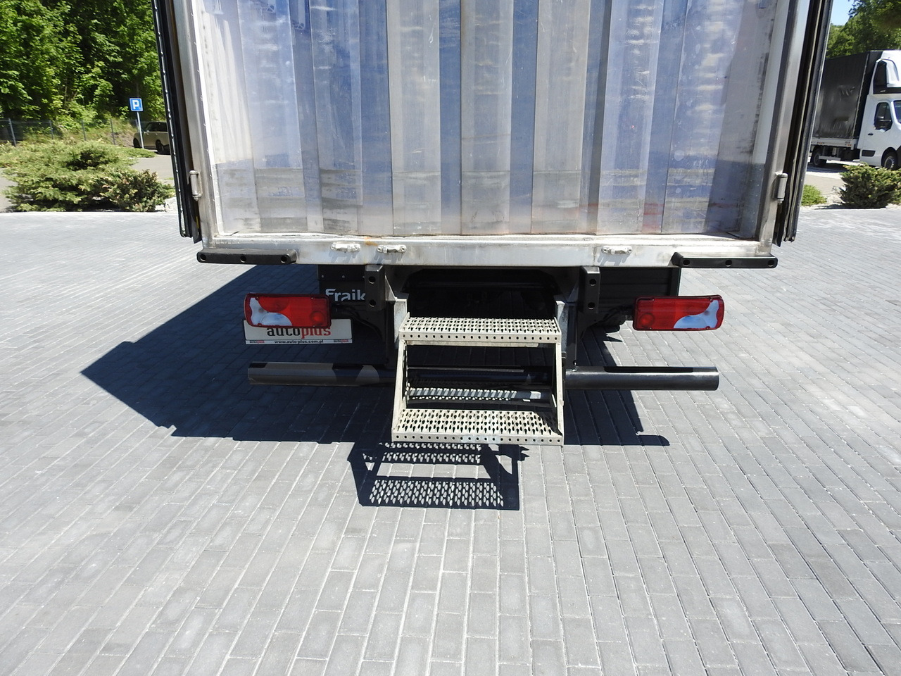 Camión frigorífico MAN TGL 10.180 REGRIGERATOR BOX -20*C 11 PALLETS POWER SUPPLY 230V AIR CONDITIONING PNEUMATICS TWIN WHEELS  180HP: foto 24