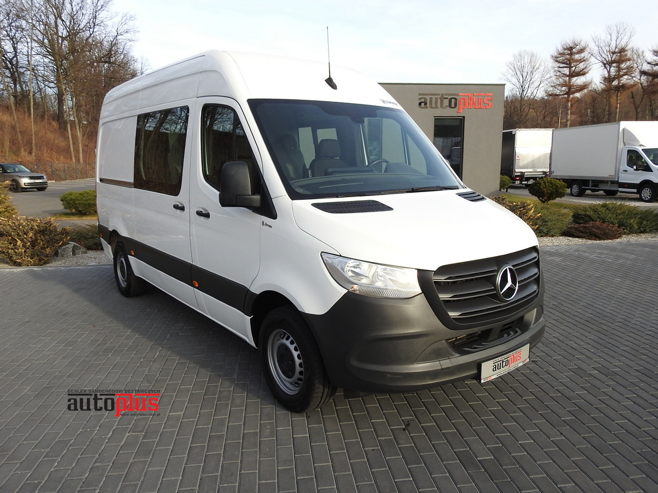 MERCEDES SPRINTER 314 BOX DELIVERY VAN 6 SEATS CRUISE CONTROL AIR CONDITIONING 140HP - Furgón: foto 1 MERCEDES SPRINTER 314 BOX DELIVERY VAN 6 SEATS CRUISE CONTROL AIR CONDITIONING 140HP - Furgón: foto 1