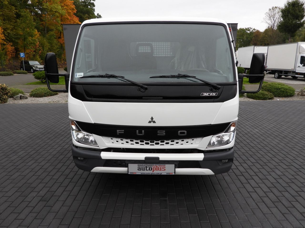 Furgoneta basculante MITSUBISHI CANTER FUSO 3C15 THREE-WAY TIPPER 3 SEATS LED LIGHTS TWIN WHEELS 150HP: foto 5 Furgoneta basculante MITSUBISHI CANTER FUSO 3C15 THREE-WAY TIPPER 3 SEATS LED LIGHTS TWIN WHEELS 150HP: foto 5