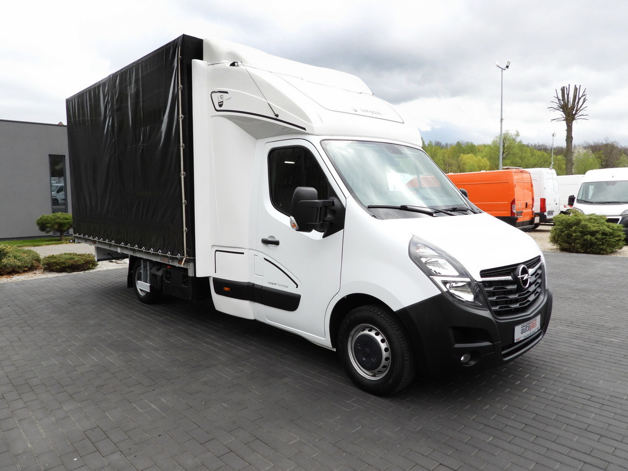 OPEL MOVANO TARPAULIN 10 PALLETS WEBASTO CRUISE CONTROL LED LIGHTS PNEUMATICS AIR CONDITIONING 165HP - Furgoneta con lona: foto 4 OPEL MOVANO TARPAULIN 10 PALLETS WEBASTO CRUISE CONTROL LED LIGHTS PNEUMATICS AIR CONDITIONING 165HP - Furgoneta con lona: foto 4