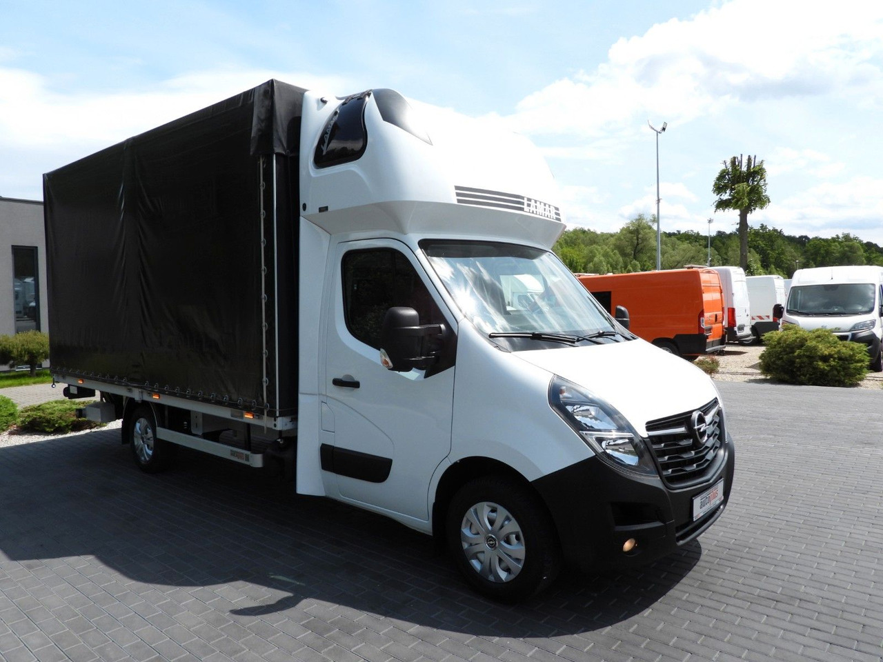 Opel MOVANO PRITSCHE PLANE AUFZUG 9 PALETTEN WEBASTO - Furgoneta con lona: foto 4 Opel MOVANO PRITSCHE PLANE AUFZUG 9 PALETTEN WEBASTO - Furgoneta con lona: foto 4