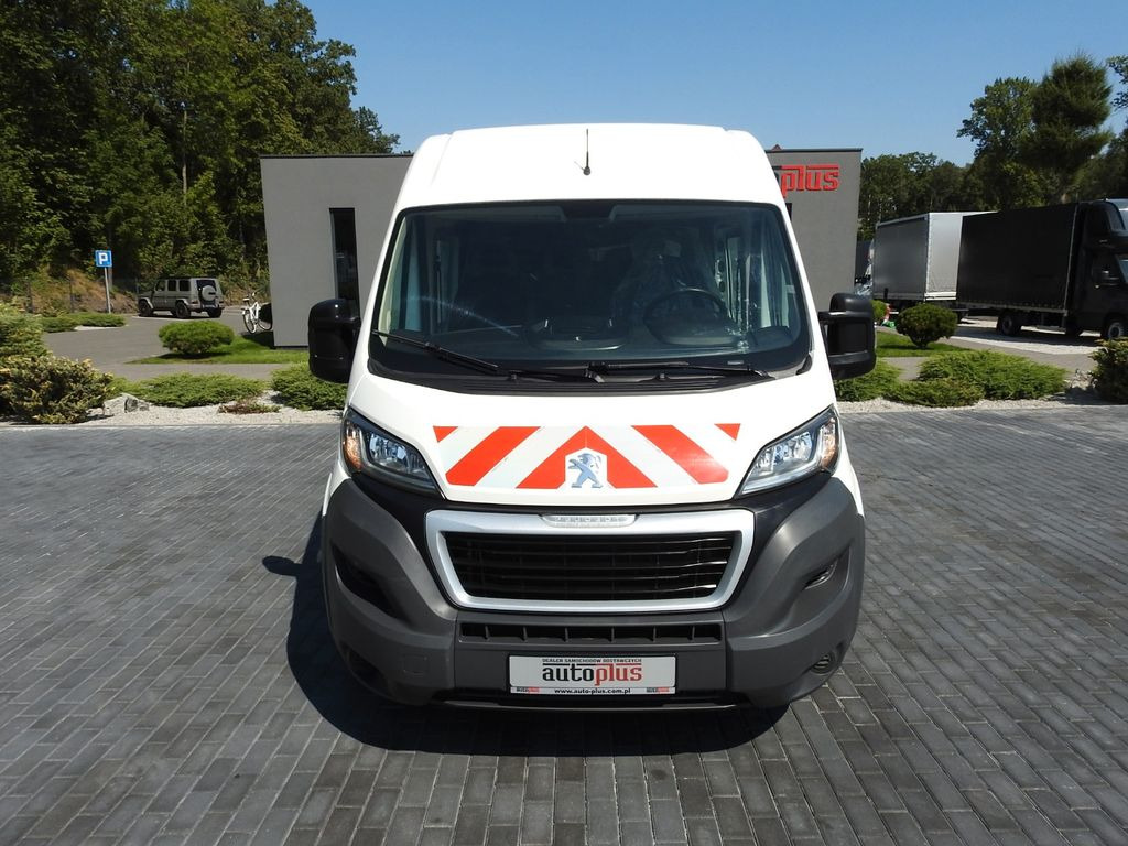 Peugeot BOXER KASTENWAGEN DOPPELKABINE 7 SITZE 110PS - Furgón, Furgoneta combi: foto 5 Peugeot BOXER KASTENWAGEN DOPPELKABINE 7 SITZE 110PS - Furgón, Furgoneta combi: foto 5
