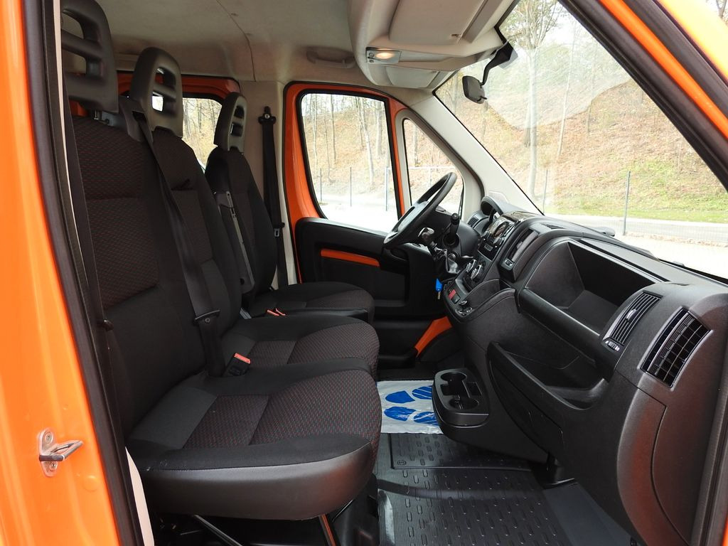 Leasing de Peugeot BOXER PRITSCHE PLANE DOPPELKABINE DOKA 7 SITZE  Peugeot BOXER PRITSCHE PLANE DOPPELKABINE DOKA 7 SITZE: foto 26