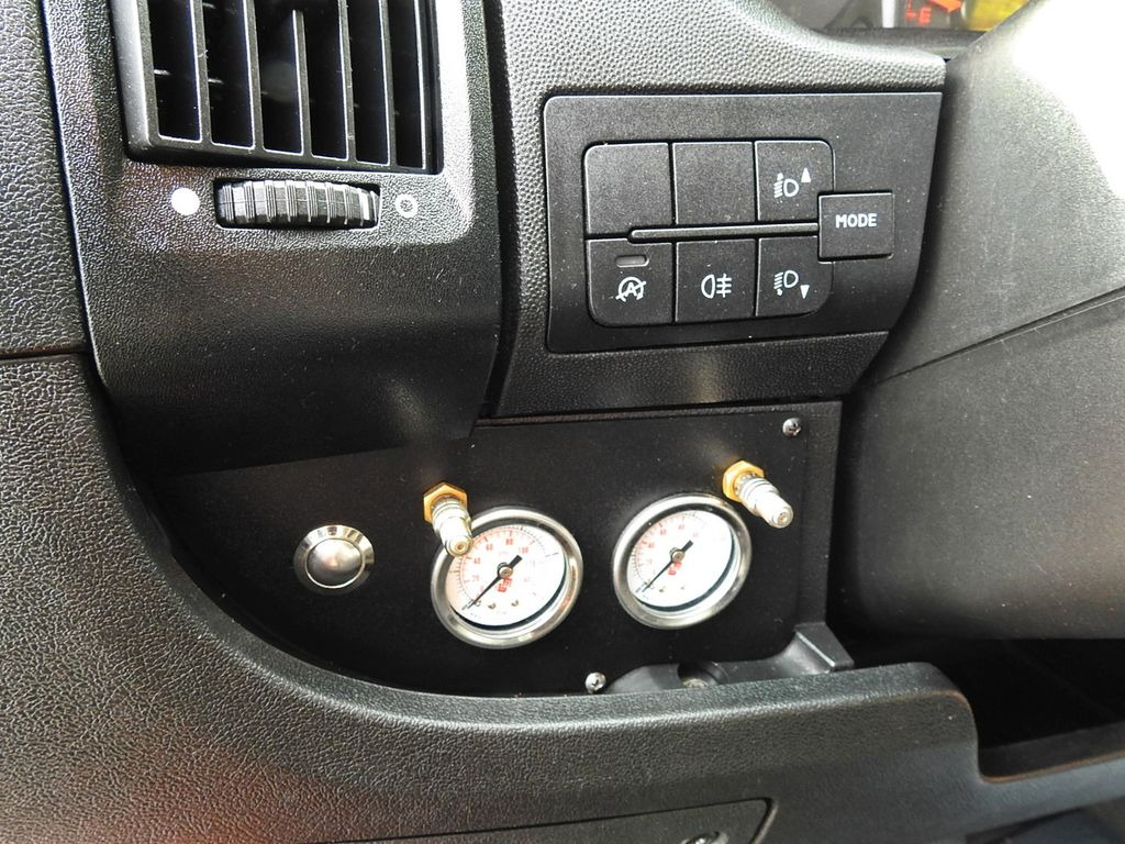 Leasing de Peugeot BOXER PRITSCHE PLANE DOPPELKABINE DOKA 7 SITZE  Peugeot BOXER PRITSCHE PLANE DOPPELKABINE DOKA 7 SITZE: foto 20