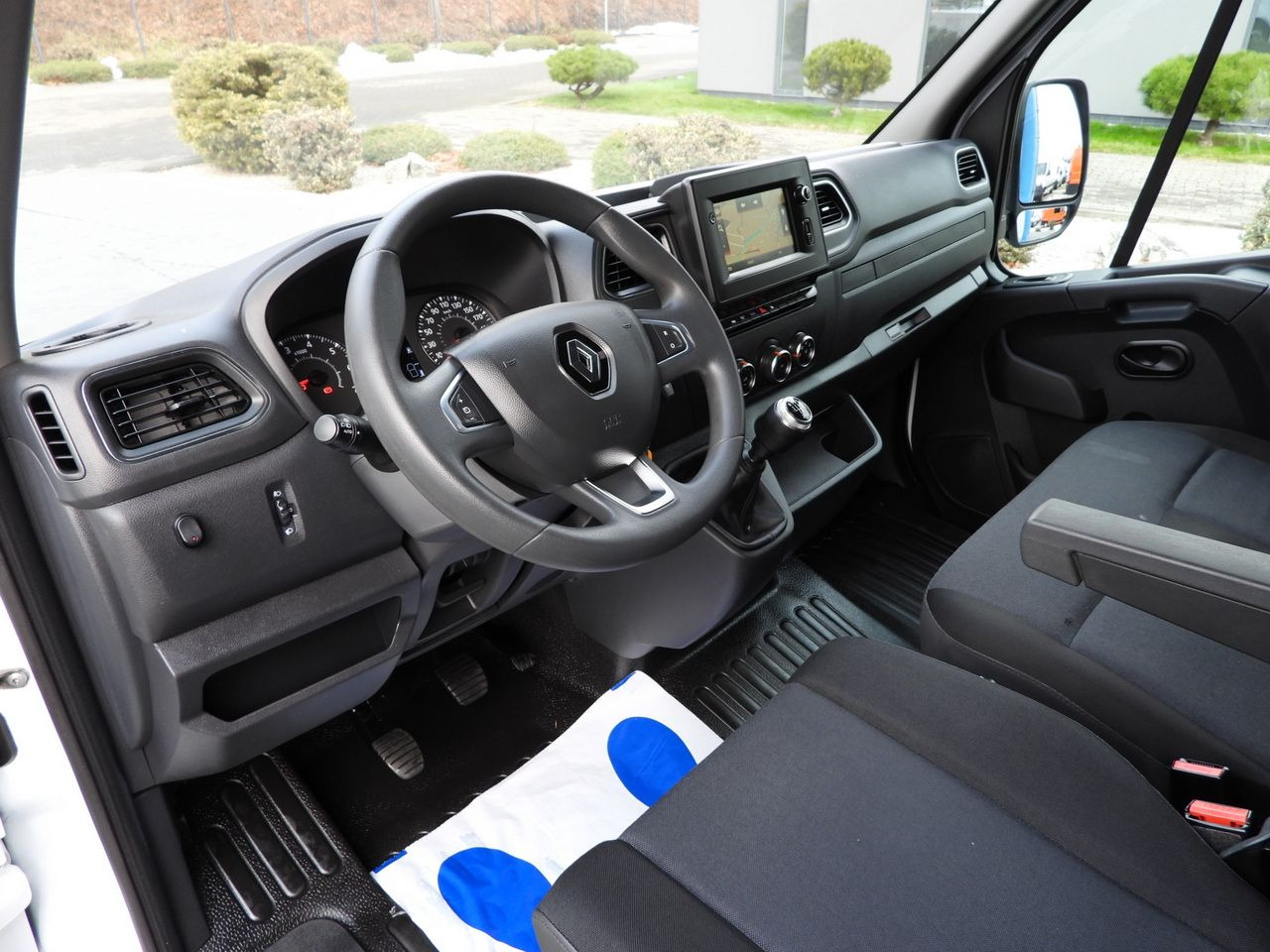 RENAULT MASTER TARPAULIN 10 PALLETS CRUISE CONTROL NAVIGATION LED LIGHTS PNEUMATICS AIR CONDITIONING 165HP - Furgoneta con lona: foto 2 RENAULT MASTER TARPAULIN 10 PALLETS CRUISE CONTROL NAVIGATION LED LIGHTS PNEUMATICS AIR CONDITIONING 165HP - Furgoneta con lona: foto 2