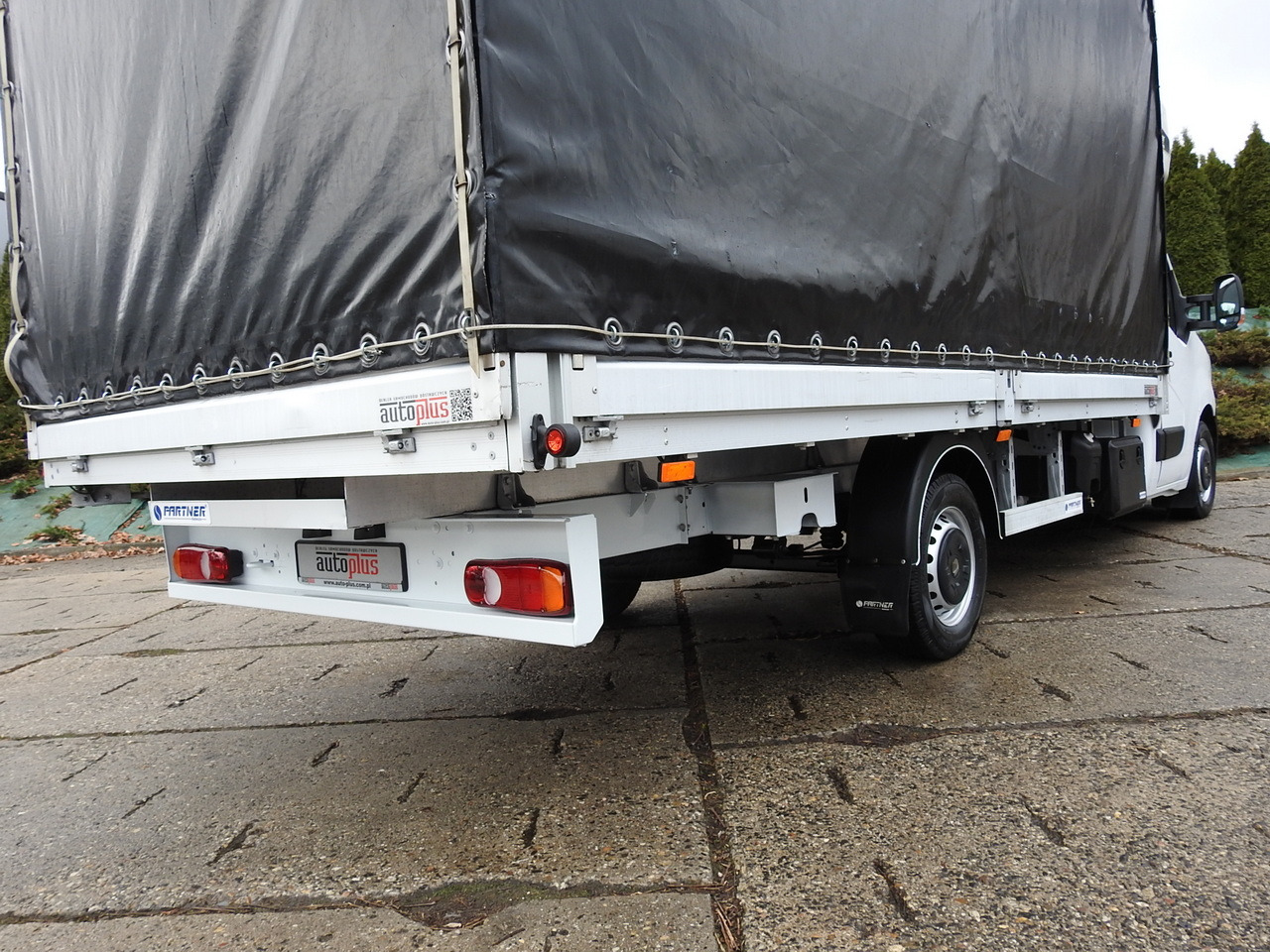 Furgoneta con lona RENAULT MASTER TARPAULIN 10 PALLETS WEBASTO CRUISE CONTROL AIR CONDITIONING LED LIGHTS PNEUMATICS  165HP: foto 28