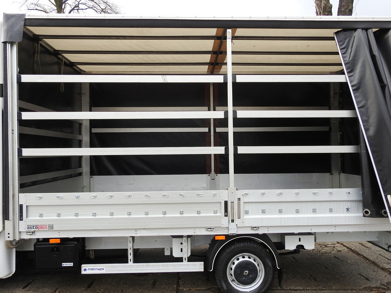 Furgoneta con lona RENAULT MASTER TARPAULIN 10 PALLETS WEBASTO CRUISE CONTROL AIR CONDITIONING LED LIGHTS PNEUMATICS  165HP: foto 27