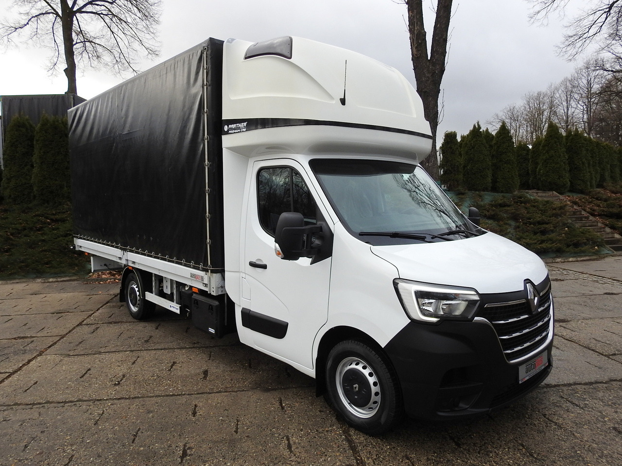 Furgoneta con lona RENAULT MASTER TARPAULIN 10 PALLETS WEBASTO CRUISE CONTROL AIR CONDITIONING LED LIGHTS PNEUMATICS  165HP: foto 21