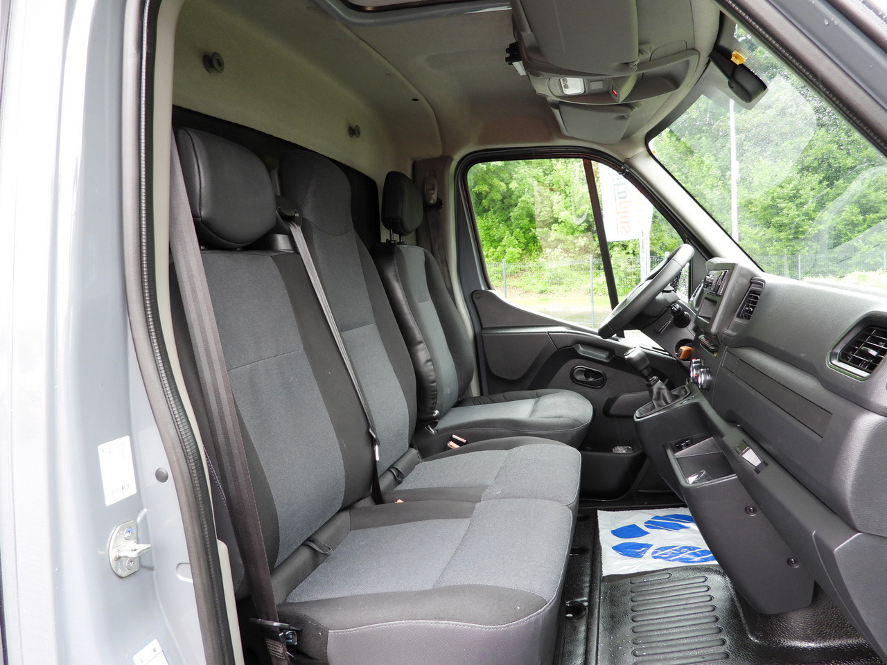 Furgoneta con lona RENAULT MASTER  TARPAULIN 10 PALLETS WEBASTO CRUISE CONTROL LED LIGHTS PNEUMATICS AIR CONDITIONING  165HP: foto 37