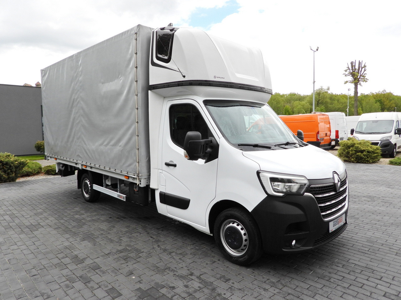 RENAULT MASTER TARPAULIN 10 PALLETS WEBASTO CRUISE CONTROL LED LIGHTS PNEUMATICS AIR CONDITIONING 165HP - Furgoneta con lona: foto 4 RENAULT MASTER TARPAULIN 10 PALLETS WEBASTO CRUISE CONTROL LED LIGHTS PNEUMATICS AIR CONDITIONING 165HP - Furgoneta con lona: foto 4