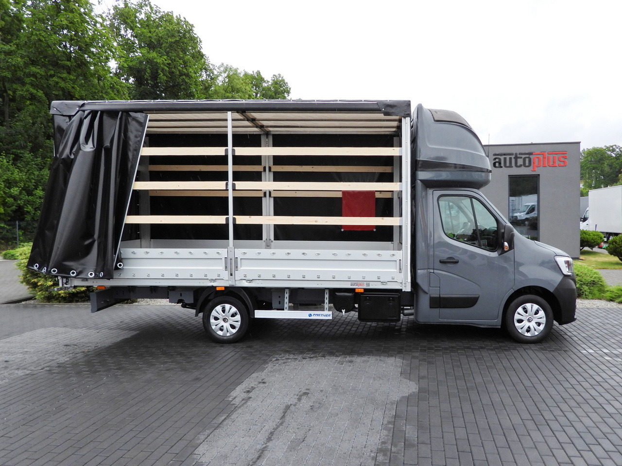 Furgoneta con lona RENAULT MASTER  TARPAULIN 10 PALLETS WEBASTO CRUISE CONTROL LED LIGHTS PNEUMATICS AIR CONDITIONING  165HP: foto 8