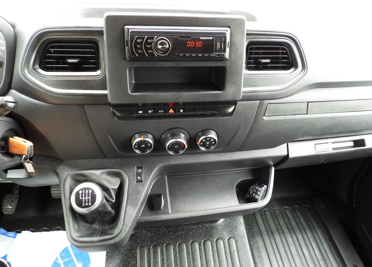 Furgoneta con lona RENAULT MASTER  TARPAULIN 10 PALLETS WEBASTO CRUISE CONTROL LED LIGHTS PNEUMATICS AIR CONDITIONING  165HP: foto 33