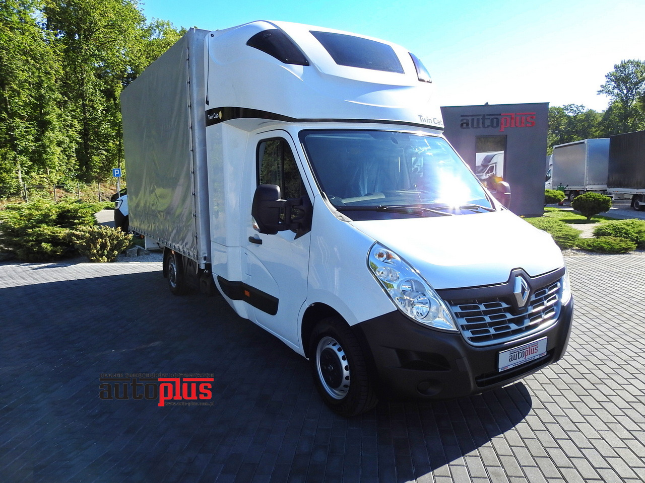 RENAULT MASTER TARPAULIN 8 PALLETS WEBASTO CRUISE CONTROL AIR CONDITIONING PNEUMATICS 170HP - Furgoneta con lona: foto 1 RENAULT MASTER TARPAULIN 8 PALLETS WEBASTO CRUISE CONTROL AIR CONDITIONING PNEUMATICS 170HP - Furgoneta con lona: foto 1