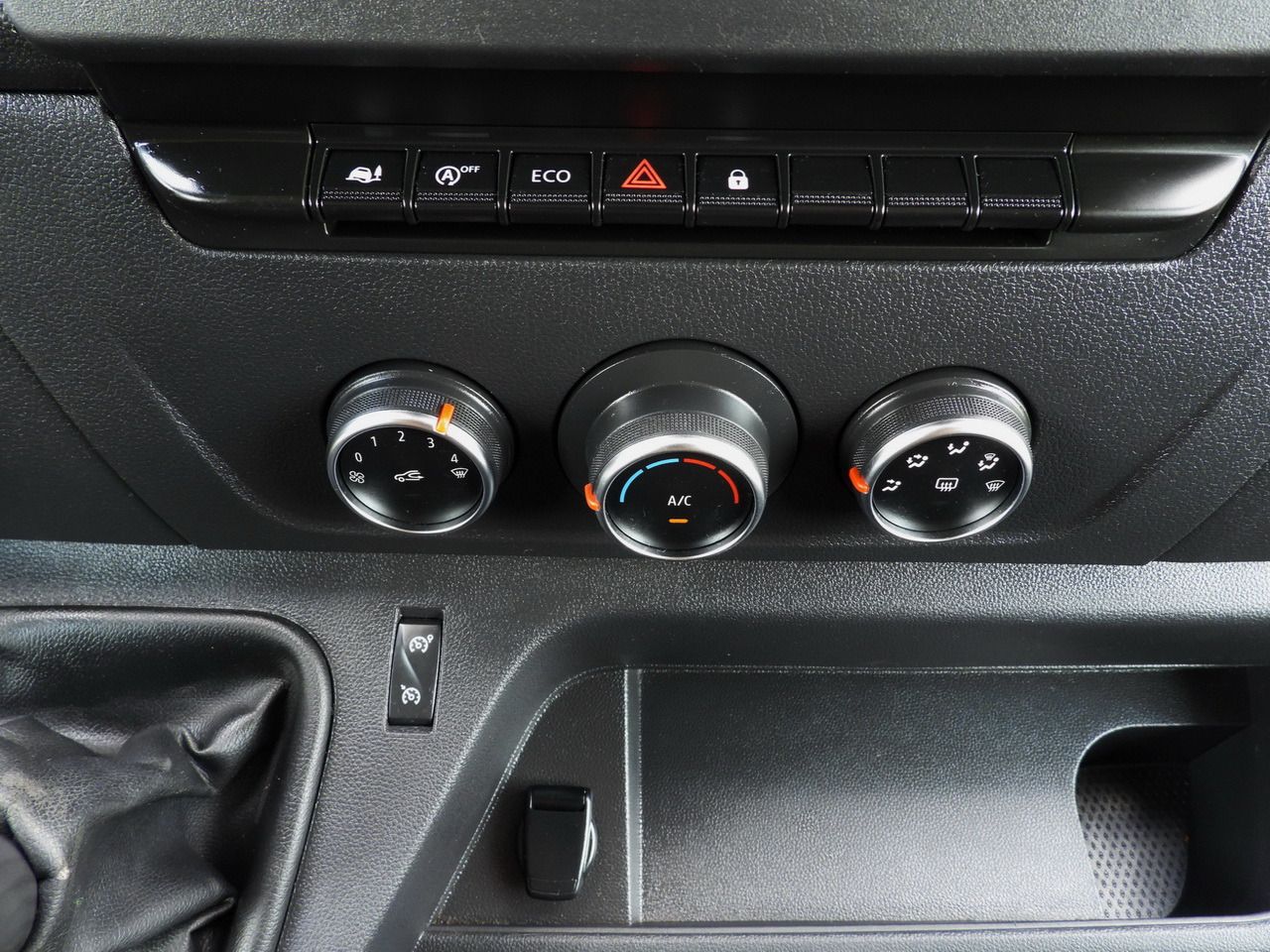 Furgoneta con lona RENAULT MASTER TARPAULIN 8 PALLETS WEBASTO CRUISE CONTROL LED LIGHTS PNEUMATICS AIR CONDITIONING  165HP: foto 34