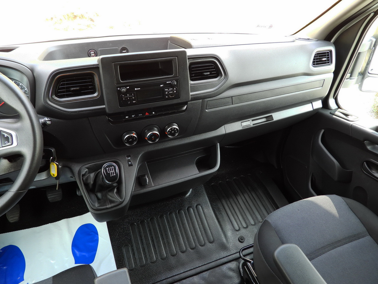 Furgoneta con lona RENAULT MASTER TARPAULIN 8 PALLETS WEBASTO CRUISE CONTROL LED LIGHTS PNEUMATICS AIR CONDITIONING  165HP: foto 30