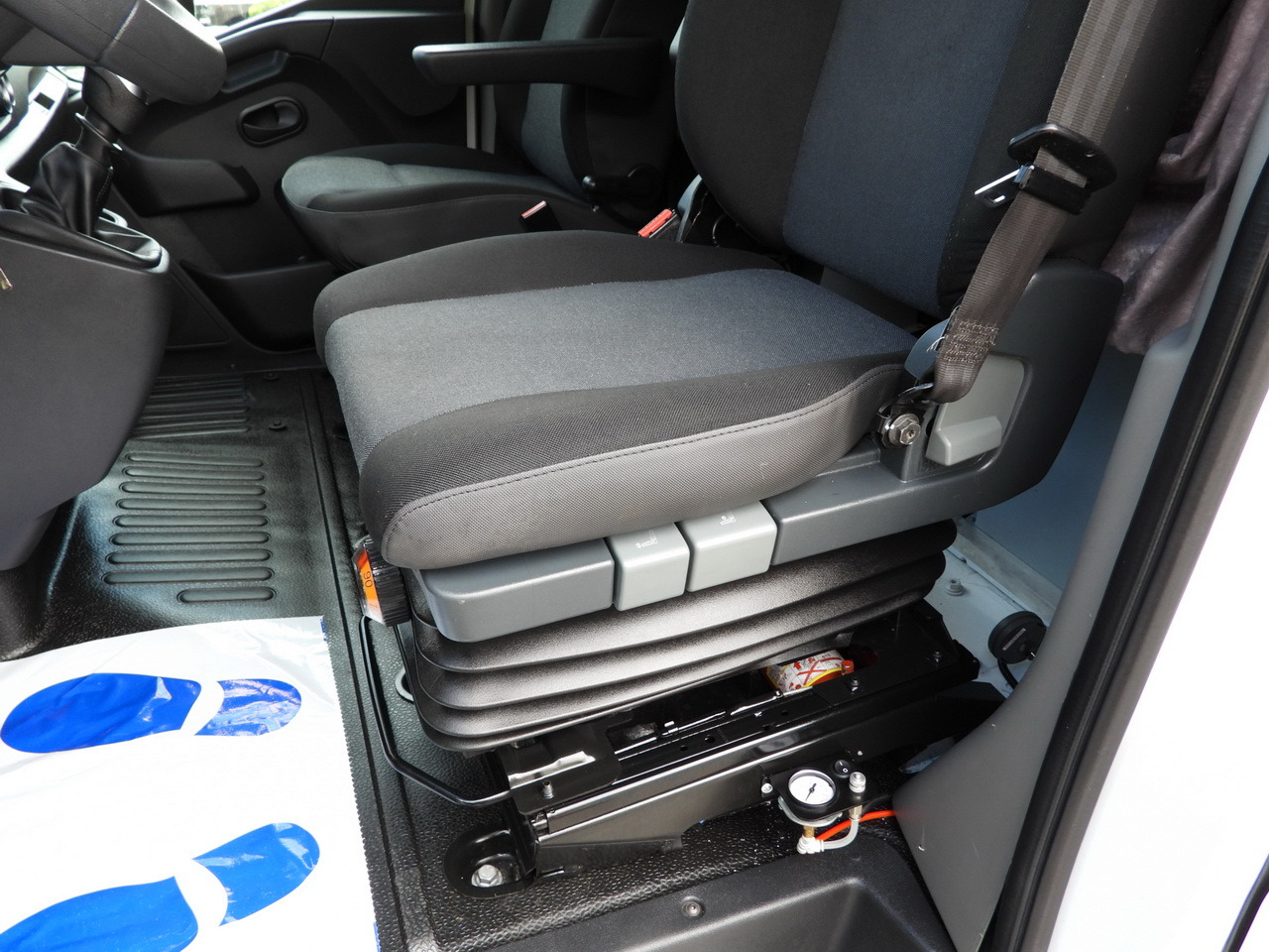 Furgoneta con lona RENAULT MASTER TARPAULIN 8 PALLETS WEBASTO CRUISE CONTROL LED LIGHTS PNEUMATICS AIR CONDITIONING  165HP: foto 27