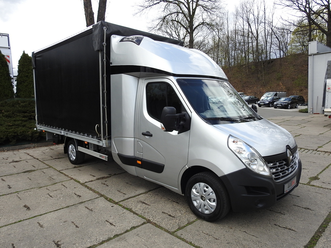 RENAULT MASTER TARPAULIN 8 PALLETS WEBASTO CRUISE CONTROL NAVIGATION AIR CONDITIONING PNEUMATICS 170HP - Furgoneta con lona: foto 4 RENAULT MASTER TARPAULIN 8 PALLETS WEBASTO CRUISE CONTROL NAVIGATION AIR CONDITIONING PNEUMATICS 170HP - Furgoneta con lona: foto 4