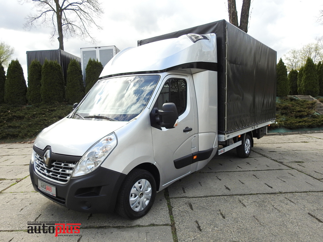 RENAULT MASTER TARPAULIN 8 PALLETS WEBASTO CRUISE CONTROL NAVIGATION AIR CONDITIONING PNEUMATICS  170HP - Furgoneta con lona: foto 1 RENAULT MASTER TARPAULIN 8 PALLETS WEBASTO CRUISE CONTROL NAVIGATION AIR CONDITIONING PNEUMATICS  170HP - Furgoneta con lona: foto 1