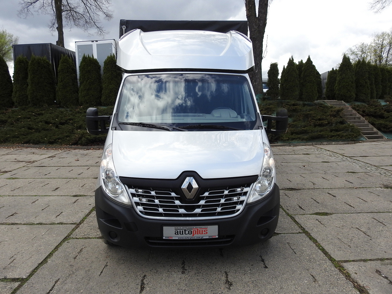 RENAULT MASTER TARPAULIN 8 PALLETS WEBASTO CRUISE CONTROL NAVIGATION AIR CONDITIONING PNEUMATICS 170HP - Furgoneta con lona: foto 5 RENAULT MASTER TARPAULIN 8 PALLETS WEBASTO CRUISE CONTROL NAVIGATION AIR CONDITIONING PNEUMATICS 170HP - Furgoneta con lona: foto 5