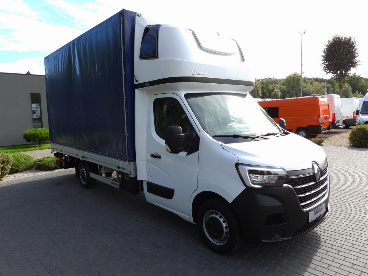 RENAULT MASTER TARPAULIN LIFT 9 PALLETS WEBASTO CRUISE CONTROL LED LIGHTS PNEUMATICS AIR CONDITIONING 165HP - Furgoneta con lona: foto 4 RENAULT MASTER TARPAULIN LIFT 9 PALLETS WEBASTO CRUISE CONTROL LED LIGHTS PNEUMATICS AIR CONDITIONING 165HP - Furgoneta con lona: foto 4