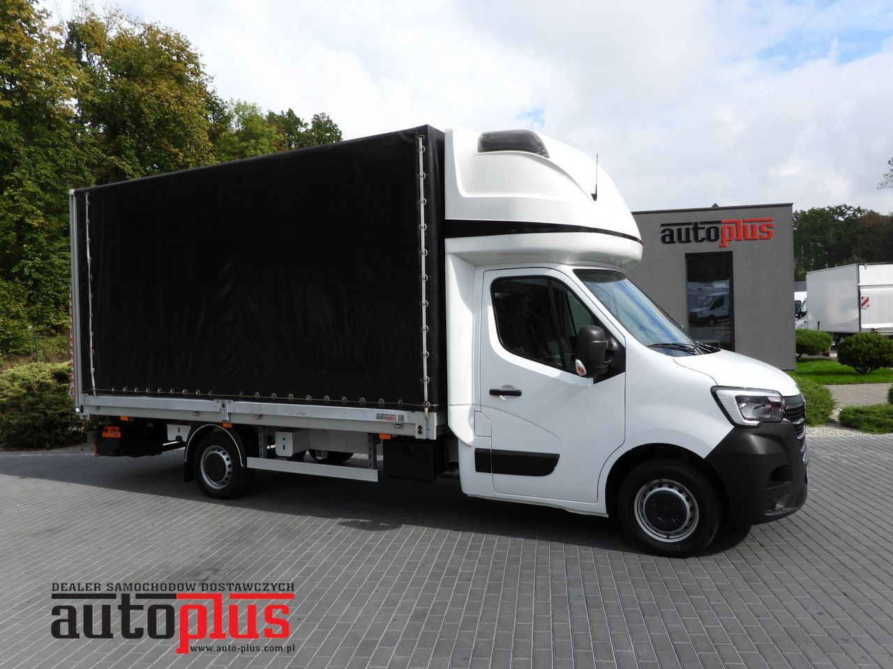 RENAULT MASTER TARPAULIN LIFT 9 PALLETS WEBASTO CRUISE CONTROL LED LIGHTS PNEUMATICS AIR CONDITIONING 165HP - Furgoneta con lona: foto 1 RENAULT MASTER TARPAULIN LIFT 9 PALLETS WEBASTO CRUISE CONTROL LED LIGHTS PNEUMATICS AIR CONDITIONING 165HP - Furgoneta con lona: foto 1