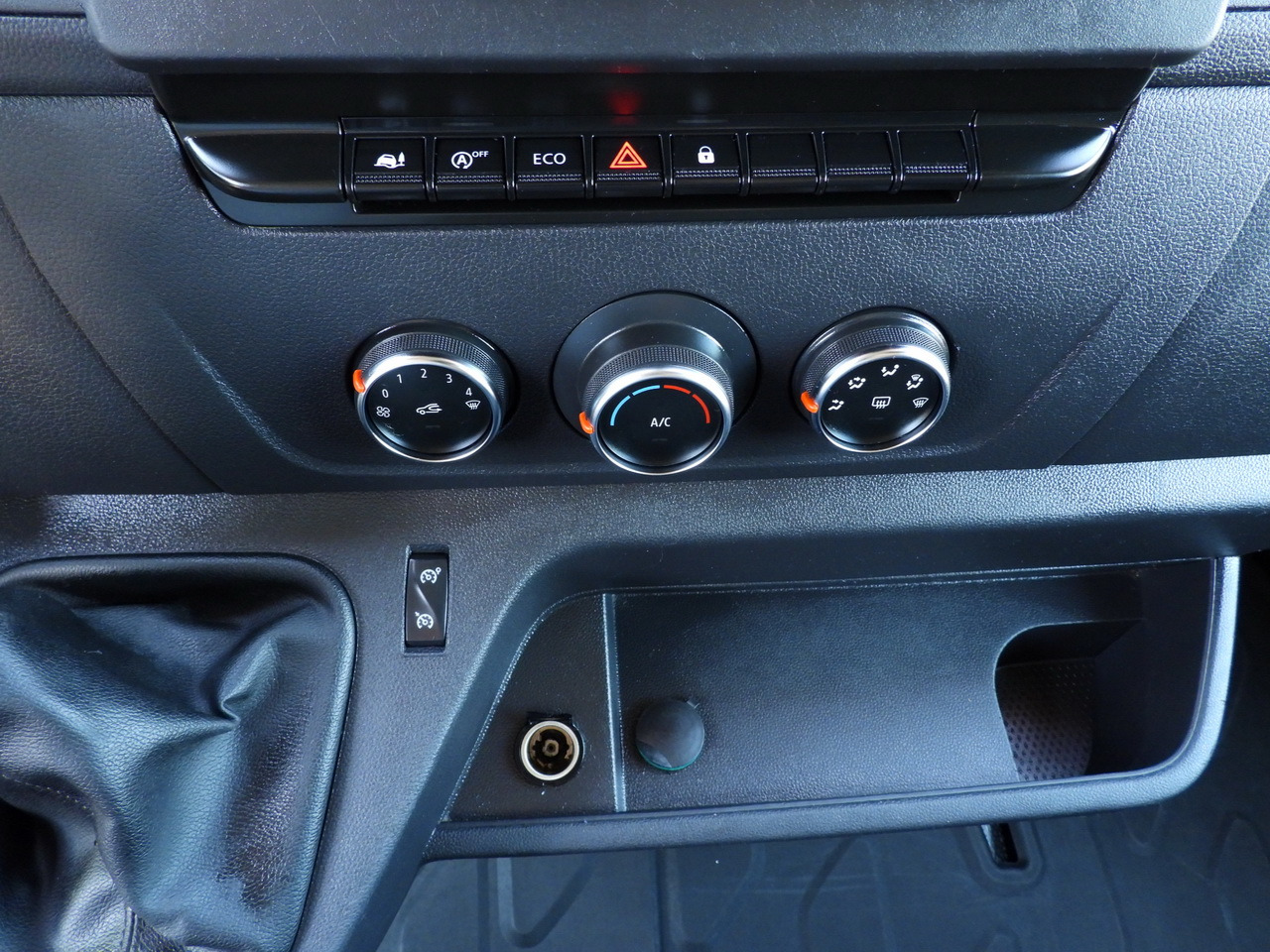 Furgoneta con lona RENAULT MASTER  TARPAULIN WEBASTO CRUISE CONTROL LED LIGHTS PNEUMATICS AIR CONDITIONING  165HP: foto 38