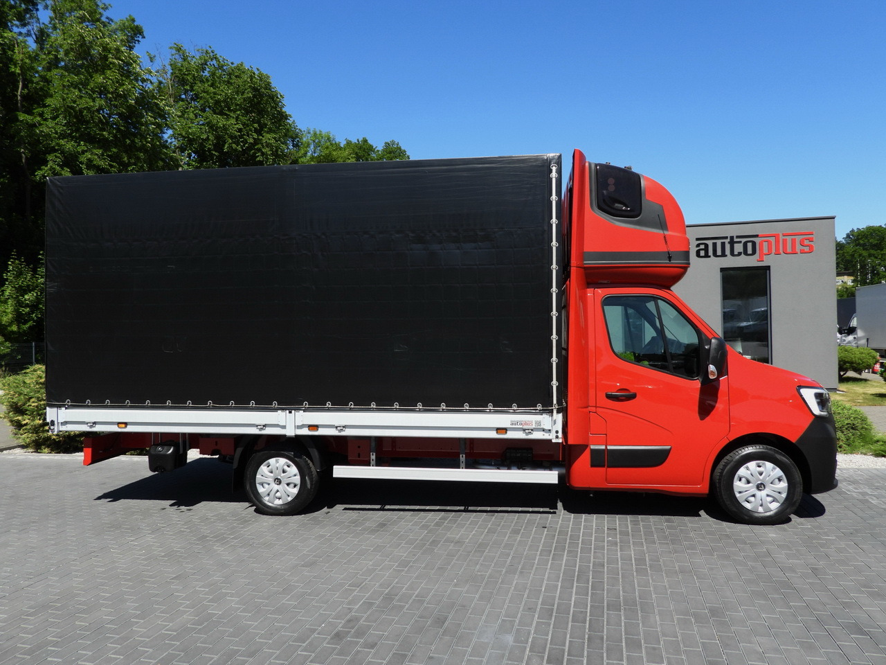 Furgoneta con lona RENAULT MASTER  TARPAULIN WEBASTO CRUISE CONTROL LED LIGHTS PNEUMATICS AIR CONDITIONING  165HP: foto 7