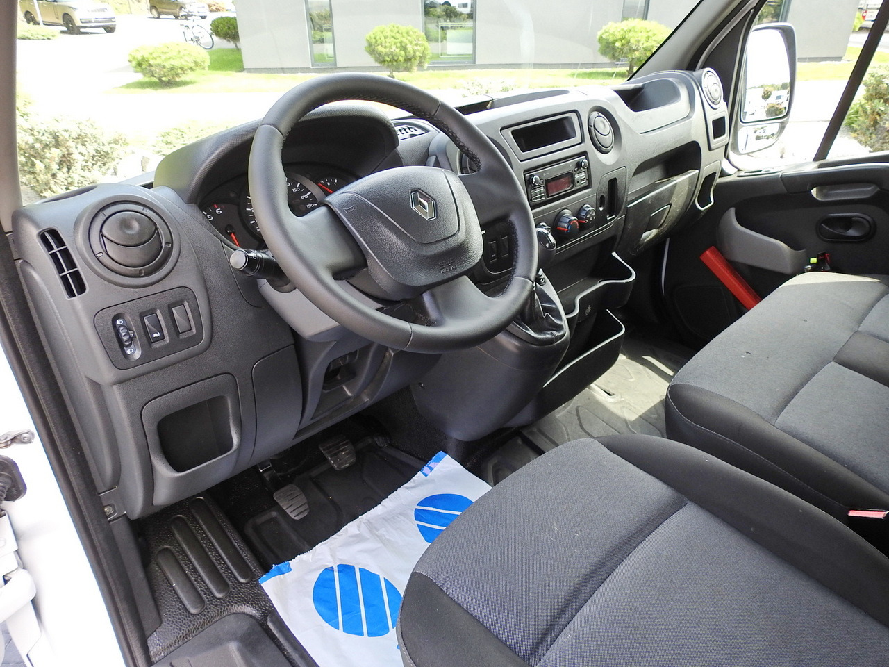 RENAULT MASTER TIPPER 130HP - Furgoneta basculante: foto 2 RENAULT MASTER TIPPER 130HP - Furgoneta basculante: foto 2