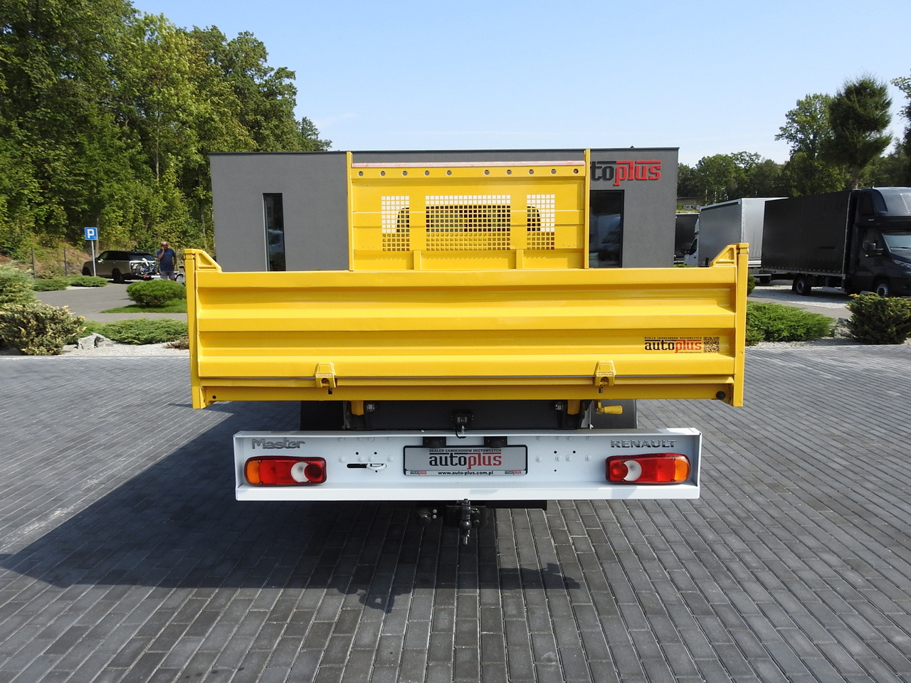 Furgoneta basculante RENAULT MASTER TIPPER CRUISE CONTROL NAVIGATION AIR CONDITIONING LED LIGHTS TWIN WHEELS LOAD WEIGHT 145HP: foto 12