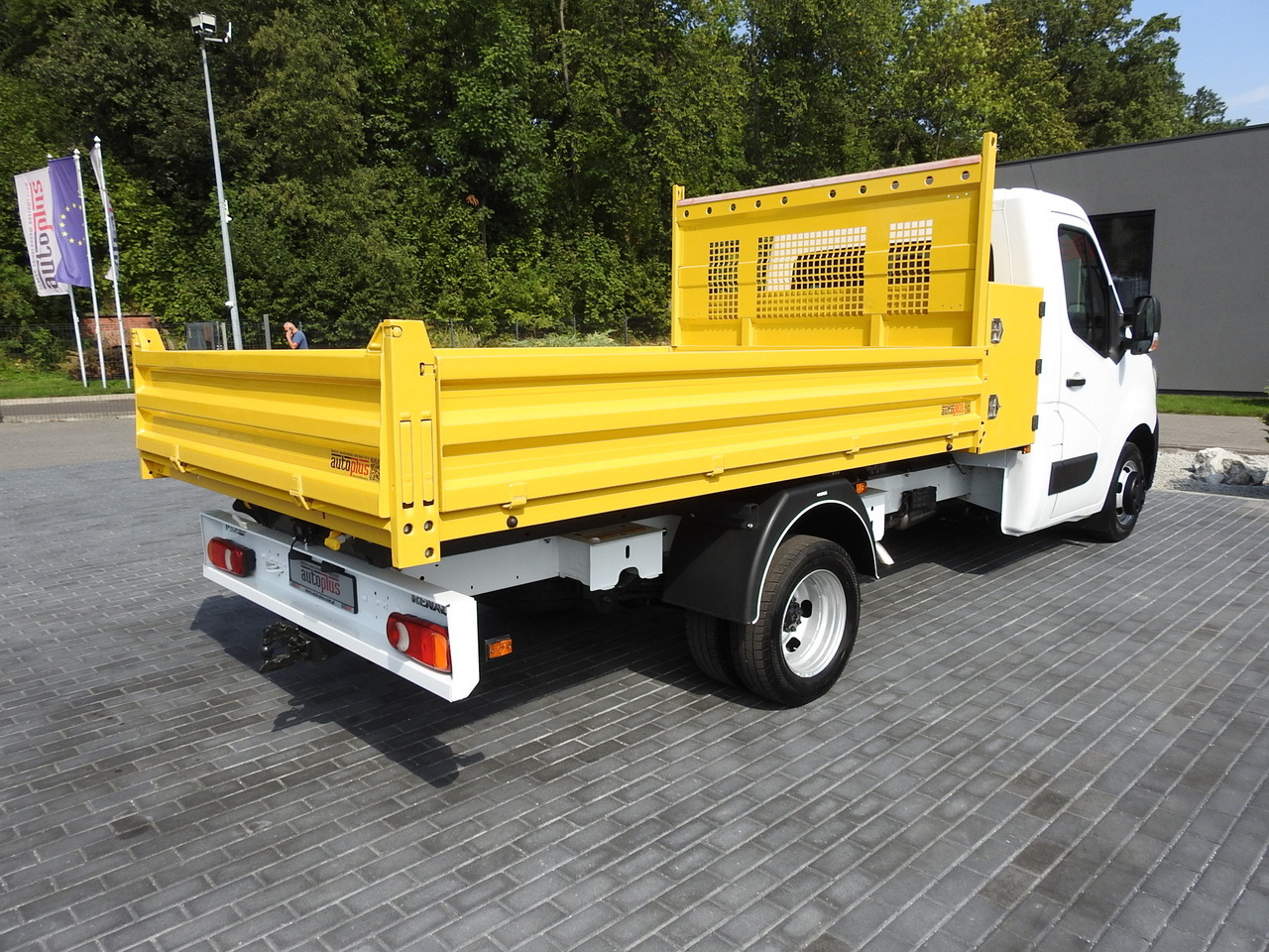 Furgoneta basculante RENAULT MASTER TIPPER CRUISE CONTROL NAVIGATION AIR CONDITIONING LED LIGHTS TWIN WHEELS LOAD WEIGHT 145HP: foto 15