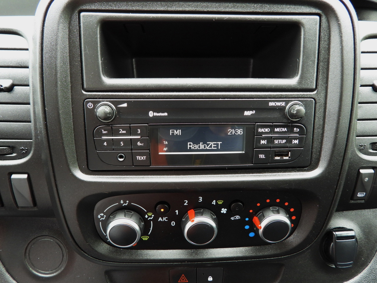 Furgoneta frigorifica RENAULT TRAFIC REFRIGERATOR VAN -5*C POWER SUPPLY 230V CRUISE CONTROL LED LIGHTS AIR CONDITIONING  120HP: foto 39