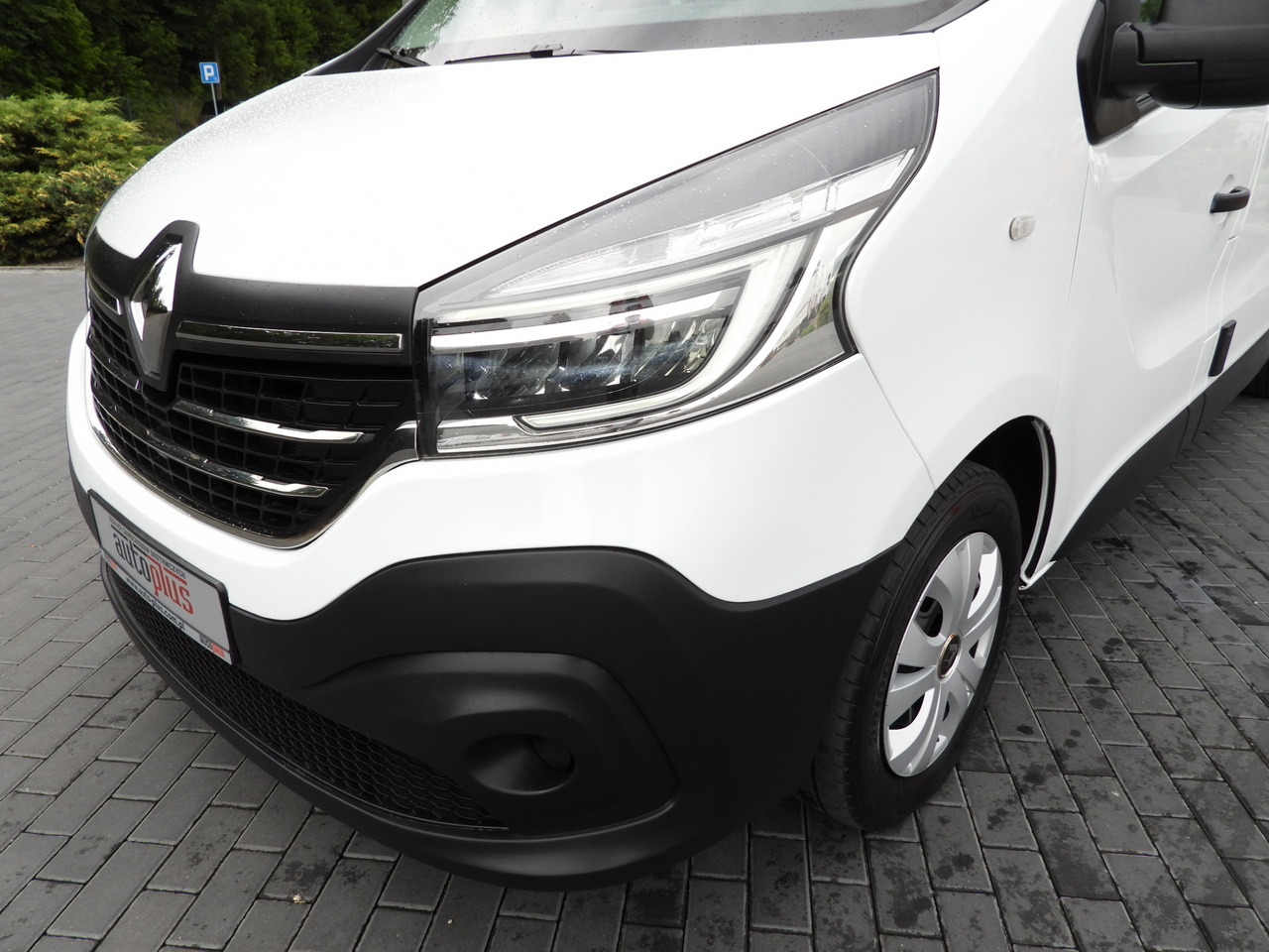 Furgoneta frigorifica RENAULT TRAFIC REFRIGERATOR VAN -5*C POWER SUPPLY 230V CRUISE CONTROL LED LIGHTS AIR CONDITIONING  120HP: foto 29