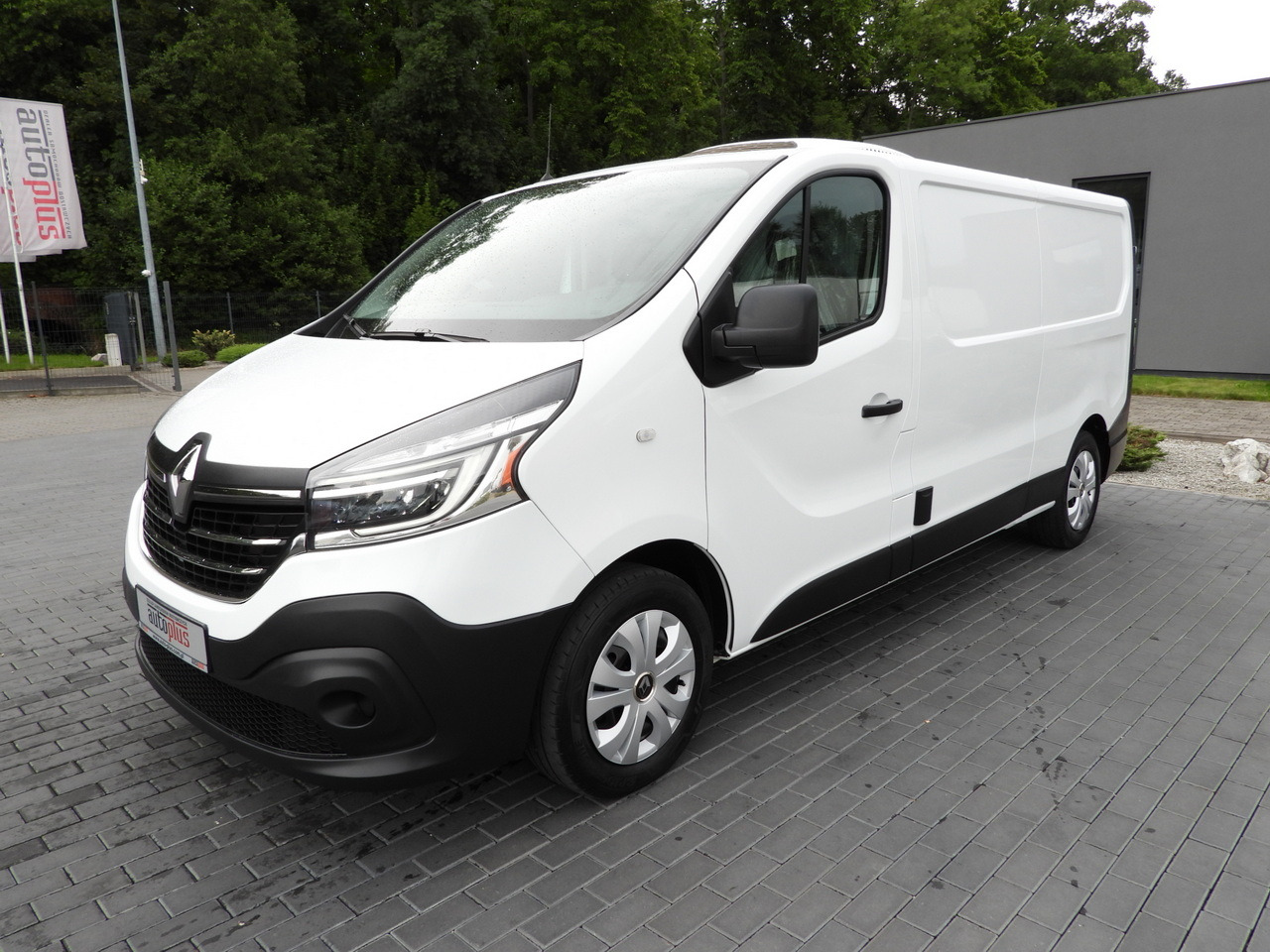 Furgoneta frigorifica RENAULT TRAFIC REFRIGERATOR VAN -5*C POWER SUPPLY 230V CRUISE CONTROL LED LIGHTS AIR CONDITIONING  120HP: foto 6