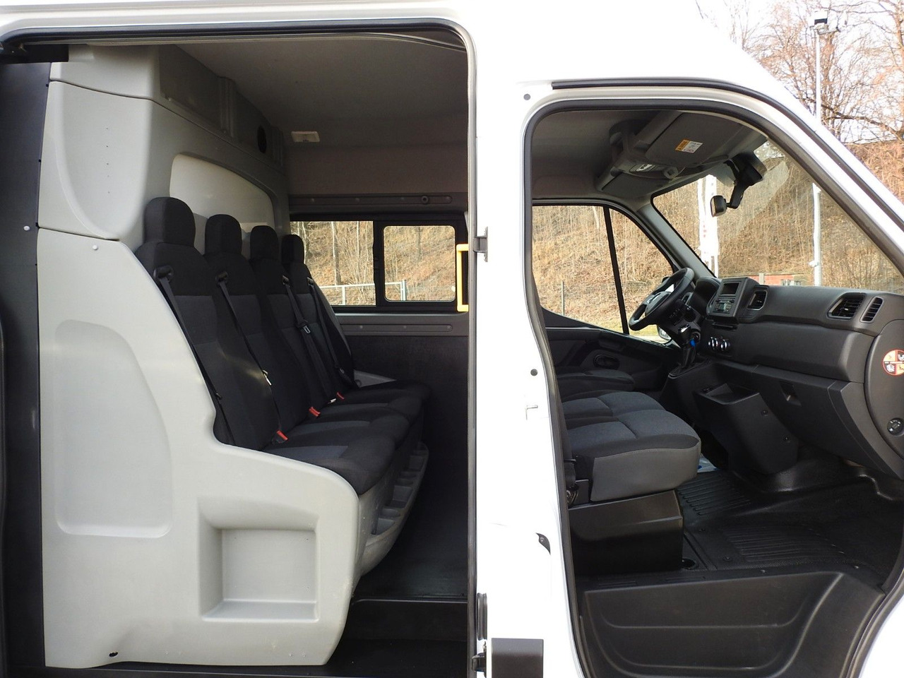 Leasing de  Renault MASTER KASTENWAGEN DOPPELKABINE 7 SITZE TEMPOMAT Renault MASTER KASTENWAGEN DOPPELKABINE 7 SITZE TEMPOMAT: foto 28