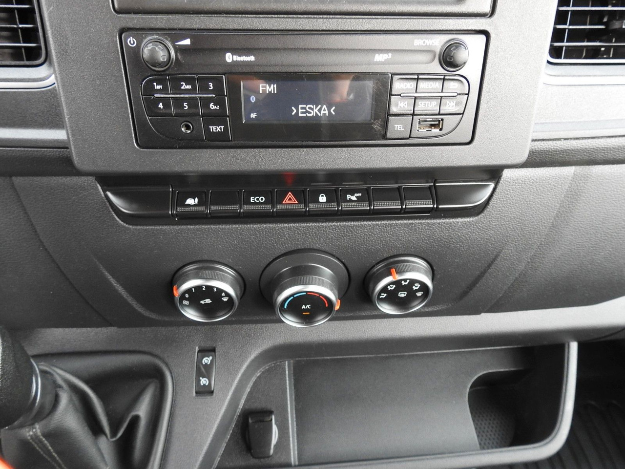 Leasing de  Renault MASTER KASTENWAGEN DOPPELKABINE 7 SITZE TEMPOMAT Renault MASTER KASTENWAGEN DOPPELKABINE 7 SITZE TEMPOMAT: foto 24