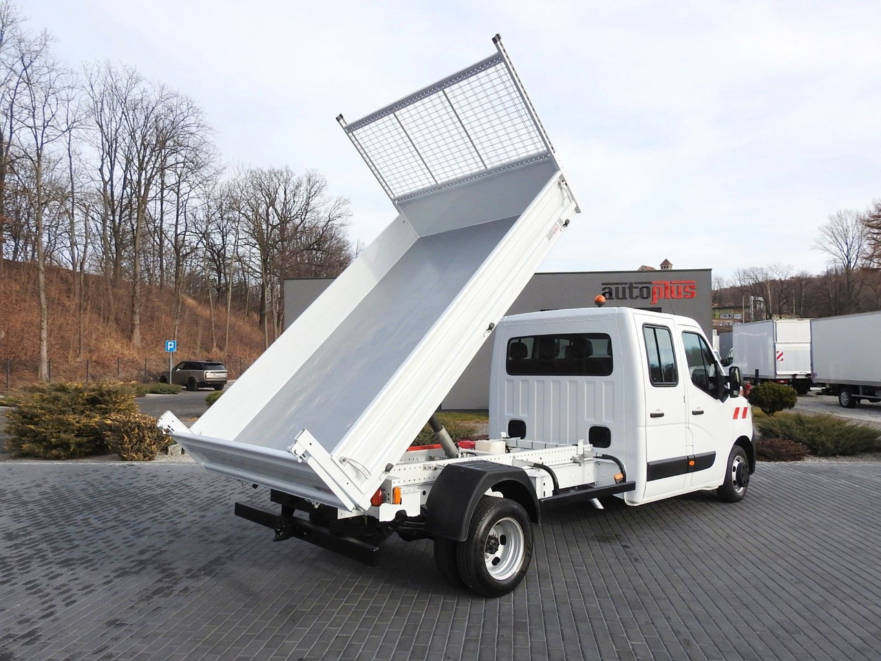 Renault MASTER KIPPER DOPPELKABINE DOKA 6 SITZE TEMPOMAT - Furgoneta basculante, Furgoneta combi: foto 3 Renault MASTER KIPPER DOPPELKABINE DOKA 6 SITZE TEMPOMAT - Furgoneta basculante, Furgoneta combi: foto 3