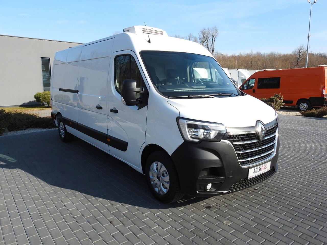 Renault MASTER KÜHLKASTENWAGEN 0*C LED LICHTER A/C Renault MASTER KÜHLKASTENWAGEN 0*C LED LICHTER A/C - Furgoneta frigorifica: foto 4 Renault MASTER KÜHLKASTENWAGEN 0*C LED LICHTER A/C Renault MASTER KÜHLKASTENWAGEN 0*C LED LICHTER A/C - Furgoneta frigorifica: foto 4