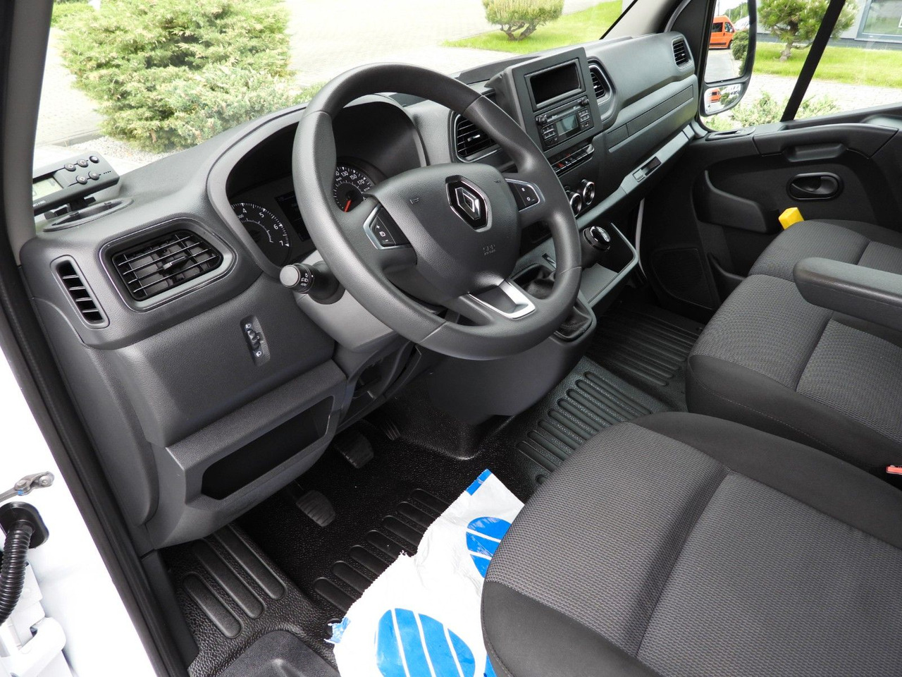 Renault MASTER KÜHLKASTENWAGEN -5*C TEMPOMAT NAVIGATION - Furgoneta frigorifica: foto 2 Renault MASTER KÜHLKASTENWAGEN -5*C TEMPOMAT NAVIGATION - Furgoneta frigorifica: foto 2