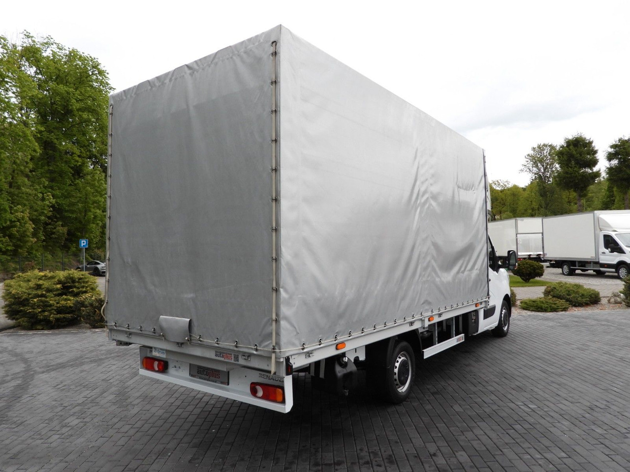 Renault MASTER PRITSCHE PLANE 10 PALETTEN WEBASTO A/C - Furgoneta con lona: foto 3 Renault MASTER PRITSCHE PLANE 10 PALETTEN WEBASTO A/C - Furgoneta con lona: foto 3