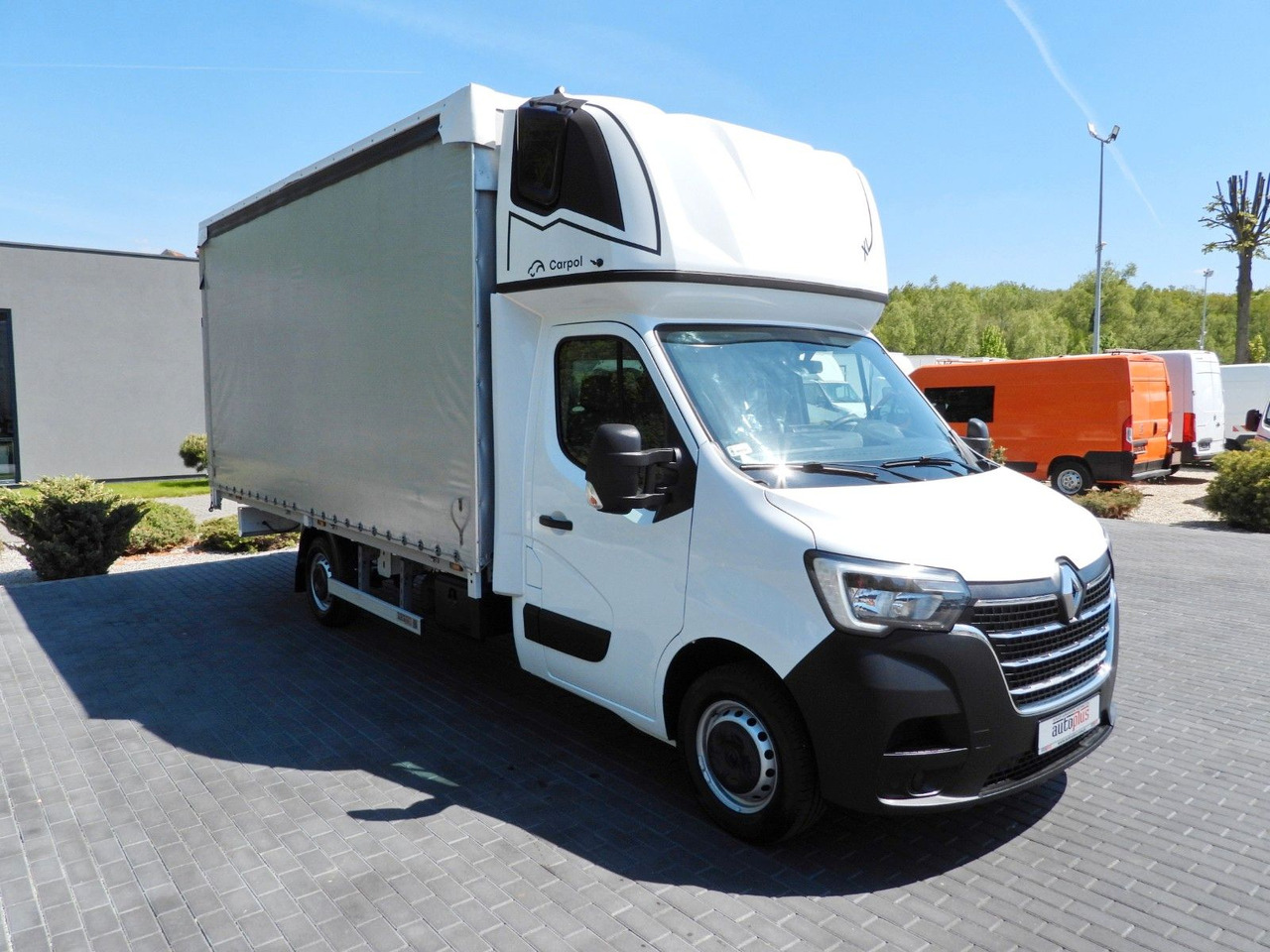 Renault MASTER PRITSCHE PLANE 10 PALETTEN WEBASTO A/C - Furgoneta con lona: foto 4 Renault MASTER PRITSCHE PLANE 10 PALETTEN WEBASTO A/C - Furgoneta con lona: foto 4