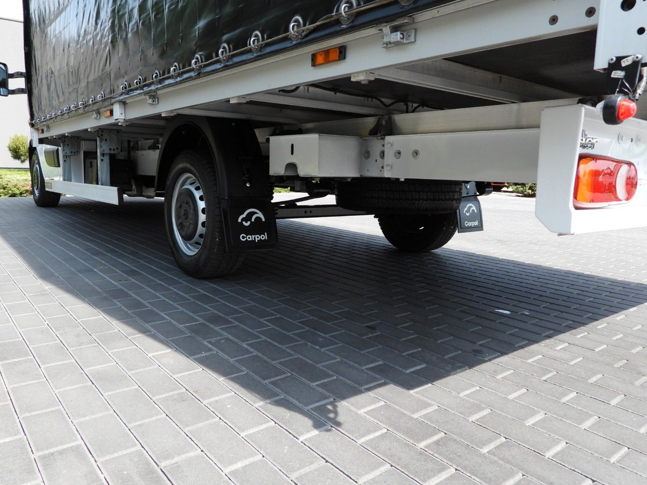Furgoneta con lona Renault MASTER  PRITSCHE PLANE 12 PALETTEN WEBASTO A/C: foto 15