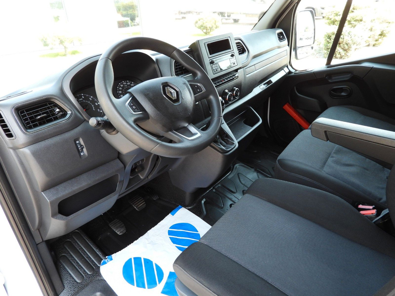 Renault MASTER PRITSCHE PLANE AUFZUG 10 PALETTEN WEBAST - Furgoneta con lona: foto 2 Renault MASTER PRITSCHE PLANE AUFZUG 10 PALETTEN WEBAST - Furgoneta con lona: foto 2