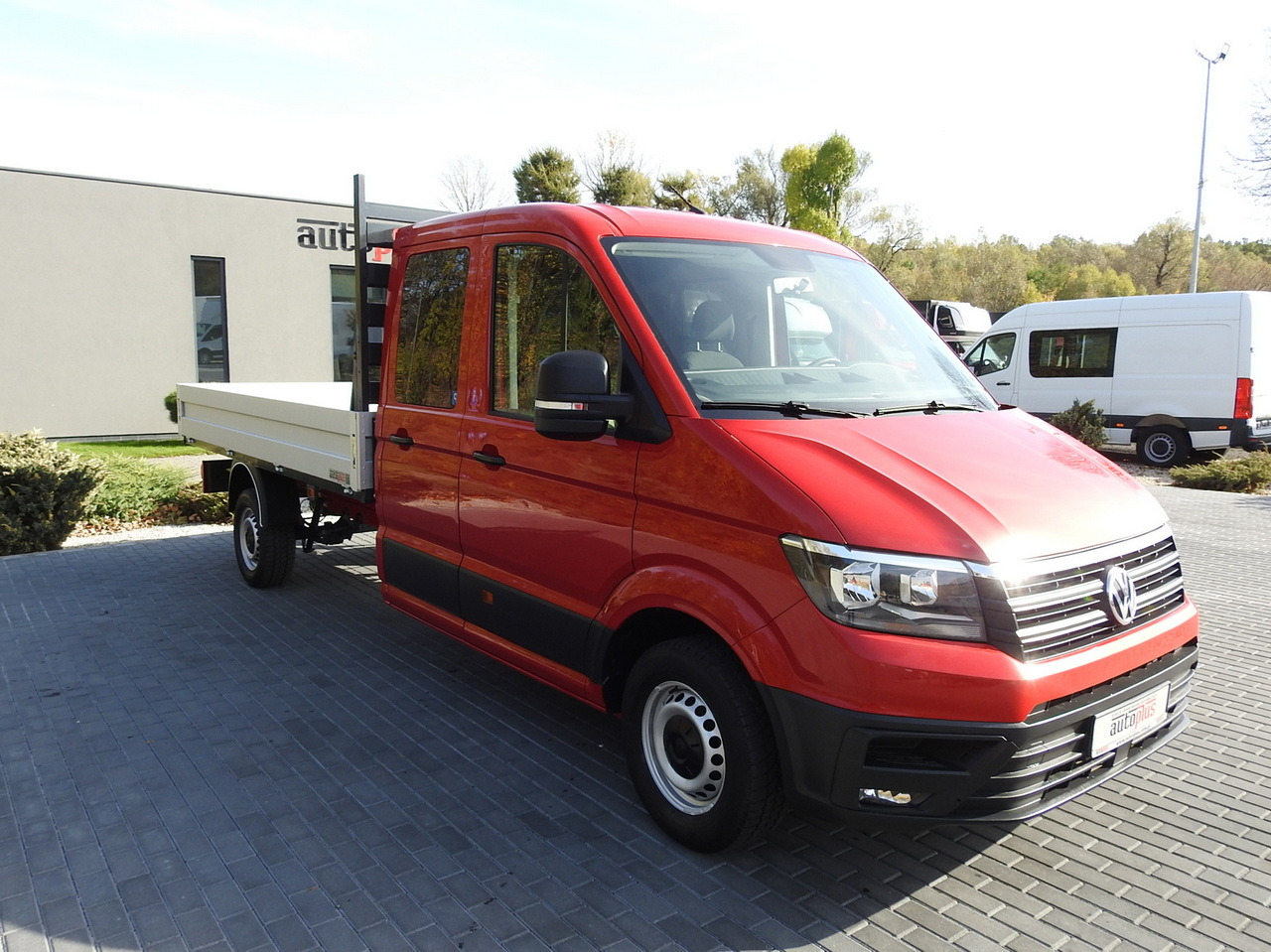VOLKSWAGEN CRAFTER STAKE BODY DOUBLE CABIN DOKA 7 SEATS AIR CONDITIONING 140HP - Furgoneta combi: foto 4 VOLKSWAGEN CRAFTER STAKE BODY DOUBLE CABIN DOKA 7 SEATS AIR CONDITIONING 140HP - Furgoneta combi: foto 4