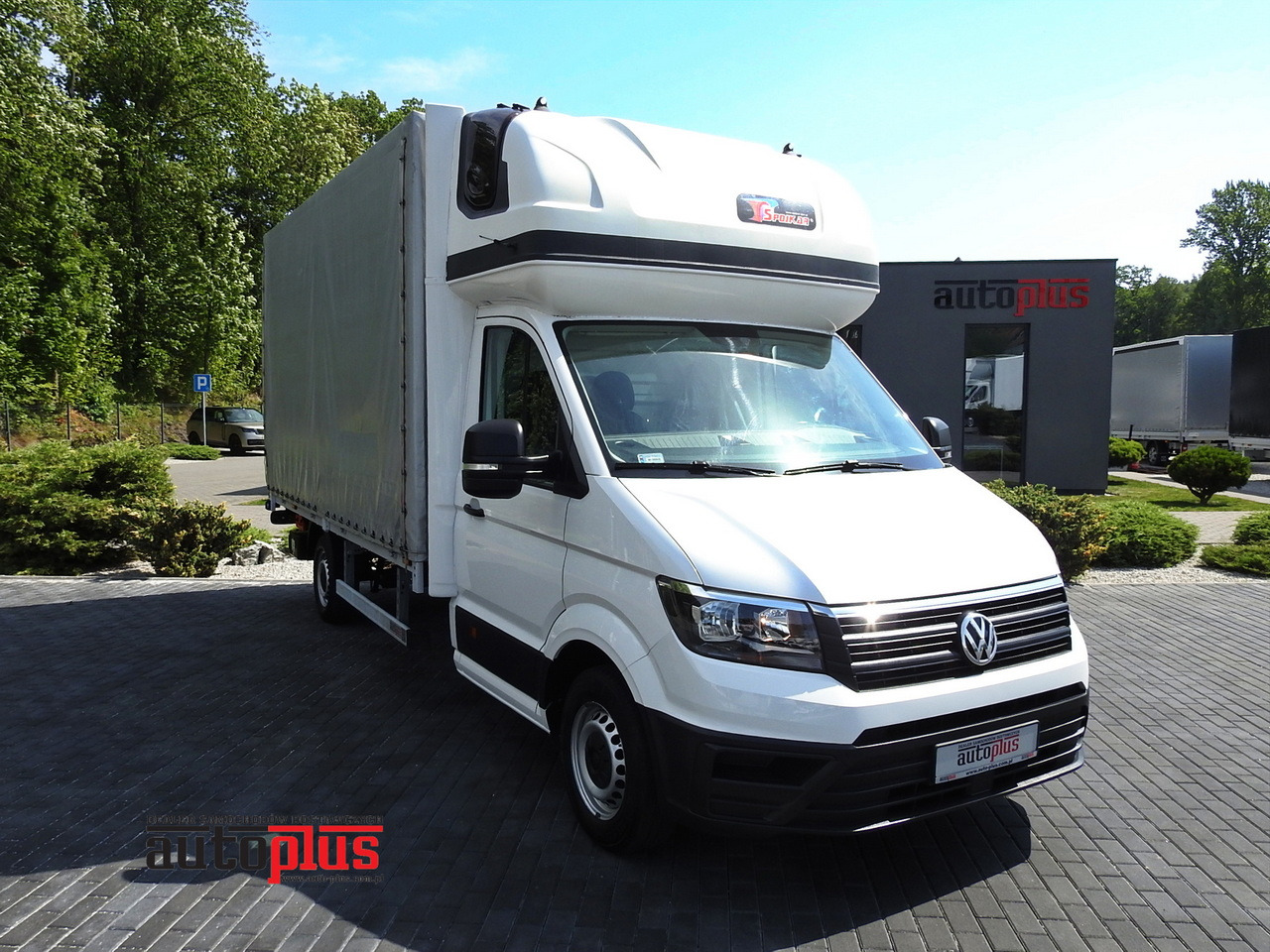 VOLKSWAGEN CRAFTER TARPAULIN LIFT 8 PALLETS WEBASTO CRUISE CONTROL 180HP - Furgoneta con lona: foto 1 VOLKSWAGEN CRAFTER TARPAULIN LIFT 8 PALLETS WEBASTO CRUISE CONTROL 180HP - Furgoneta con lona: foto 1