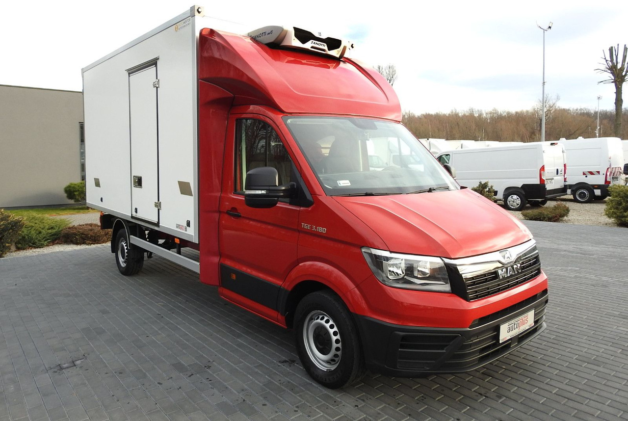 Volkswagen CRAFTER KÜHLKOFFER -5*C 8 PALETEN HEIZFUNKTION - Furgoneta frigorifica: foto 4 Volkswagen CRAFTER KÜHLKOFFER -5*C 8 PALETEN HEIZFUNKTION - Furgoneta frigorifica: foto 4