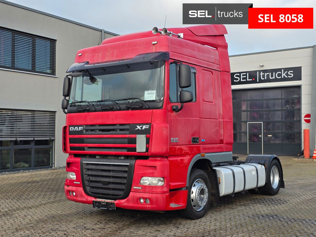 DAF XF 105.460 / ZF Intarder / Standklimaanlage - Cabeza tractora: foto 1 DAF XF 105.460 / ZF Intarder / Standklimaanlage - Cabeza tractora: foto 1