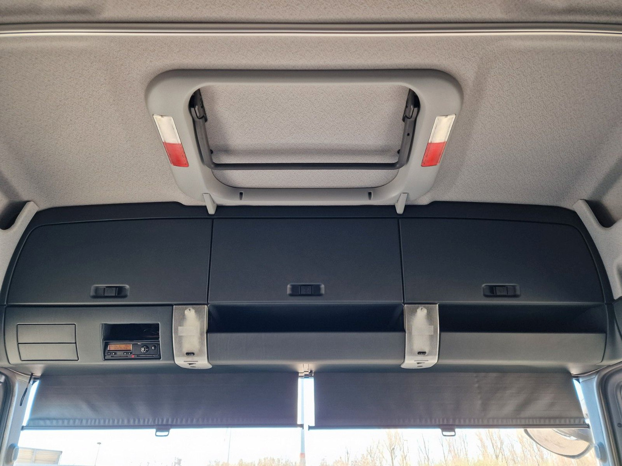 Cabeza tractora MAN TGX 18.400 4X2 LLS-U / ZF Intarder / HUBKUPPLUNG: foto 21