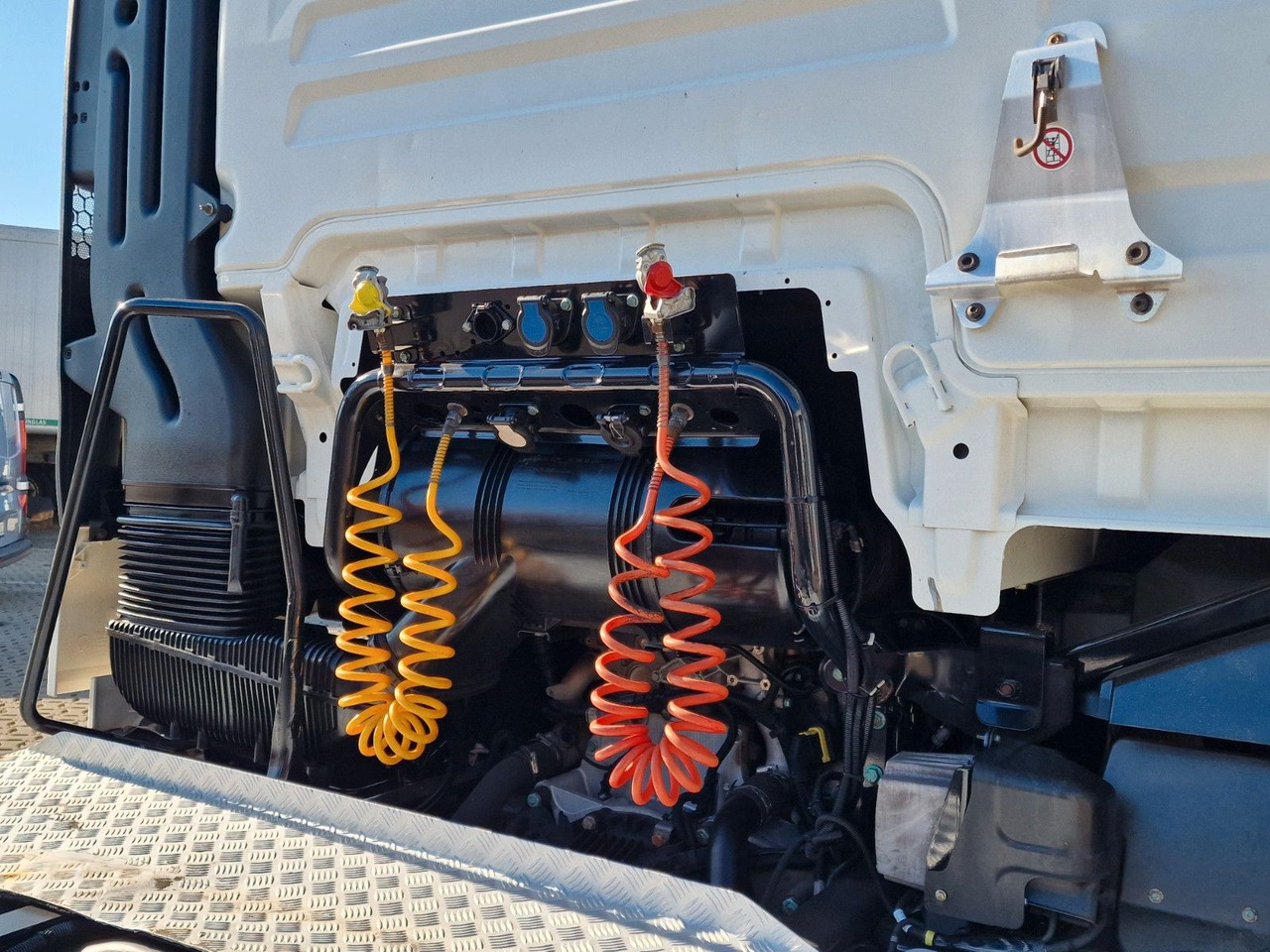 Cabeza tractora MAN TGX 18.400 4X2 LLS-U / ZF Intarder / HUBKUPPLUNG: foto 11